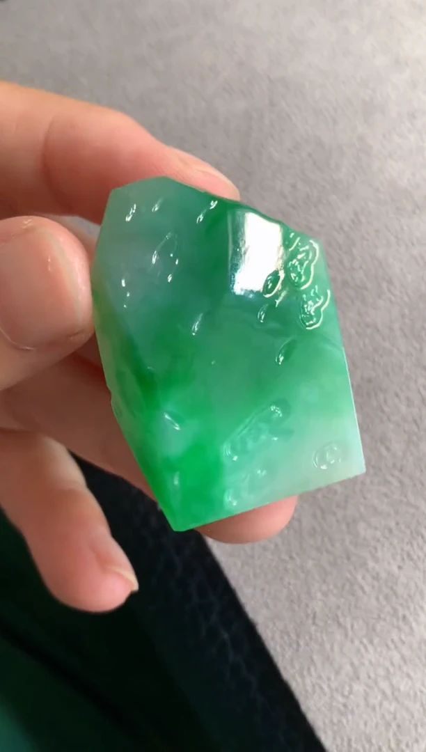 未镶嵌定制翡翠吊坠包工