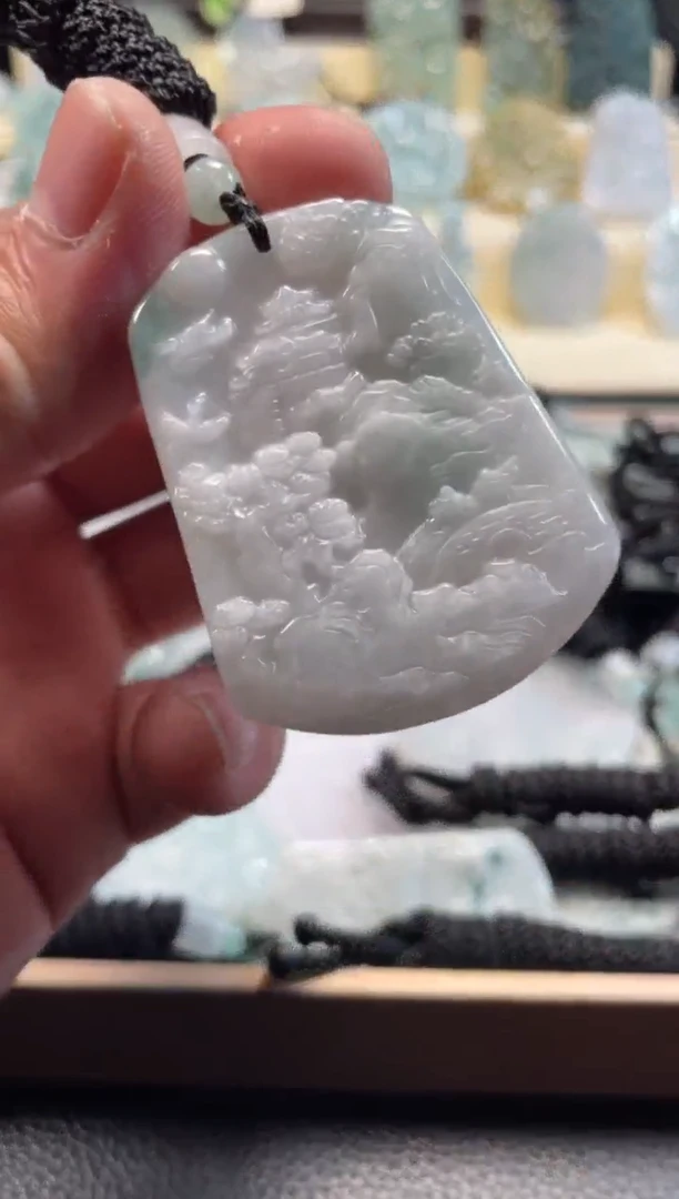 颈饰未镶嵌翡翠12/18/021