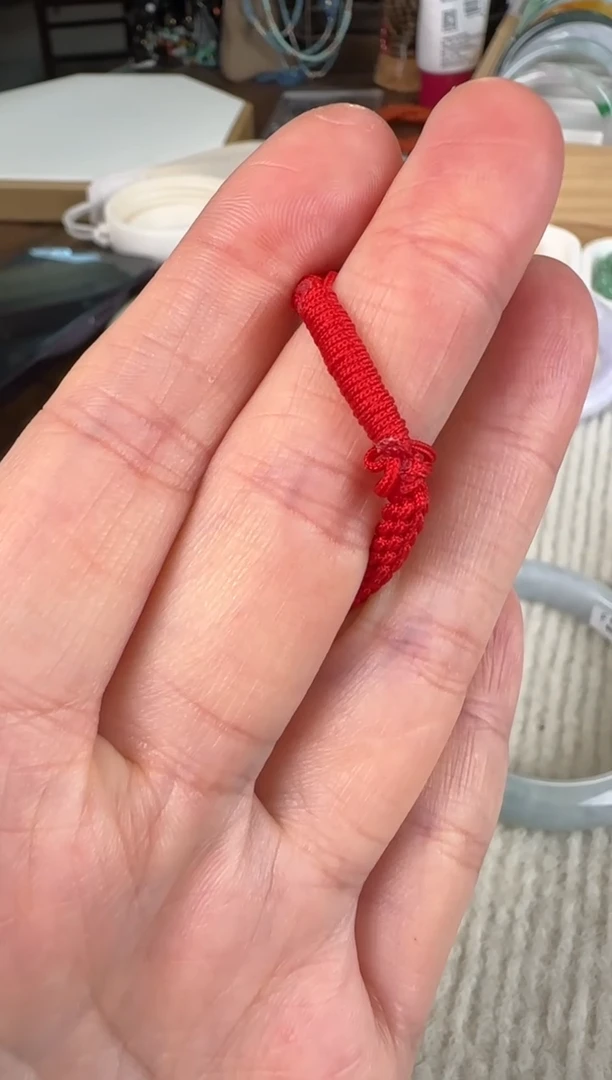 颈饰未镶嵌翡翠红绳