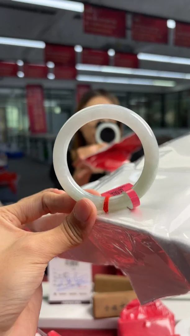 未镶嵌手镯（圆镯）翡翠翡翠手镯15