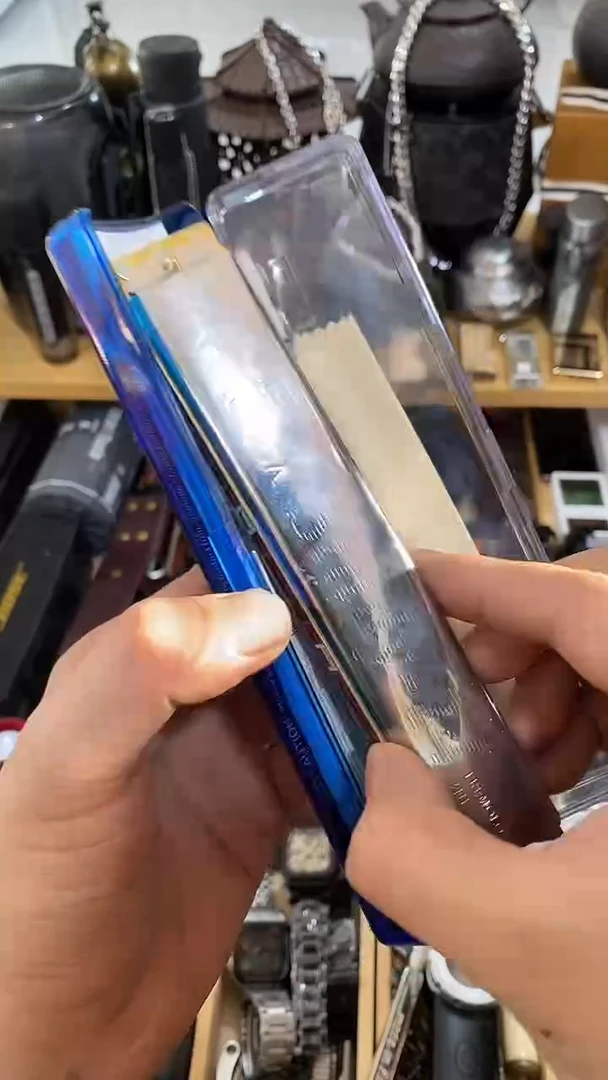 瓷片闪购商品  如图所示