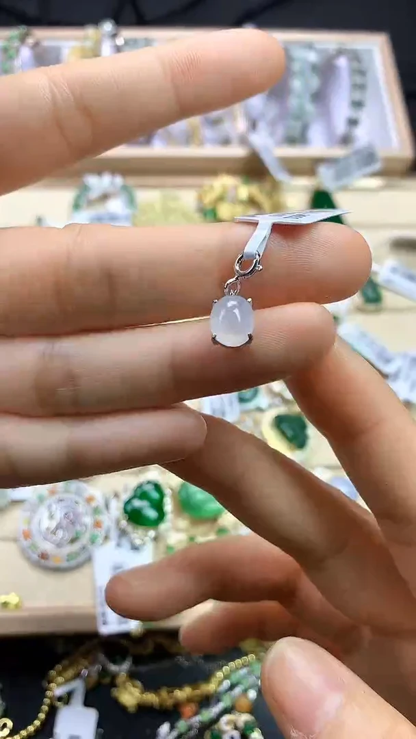 翡翠银S925镶嵌颈饰翡翠 银S925镶嵌 颈饰