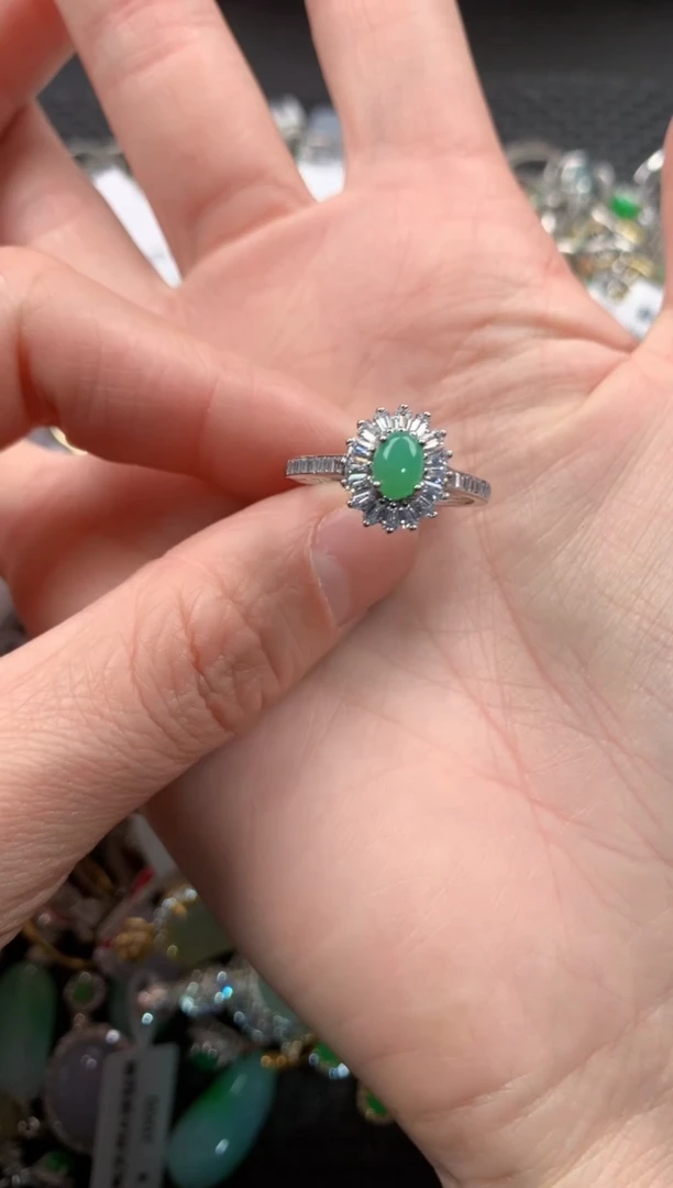 银S925镶嵌戒指翡翠666         8