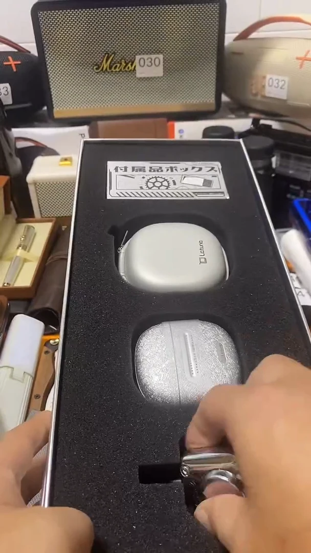 瓷片闪购商品 如图所示