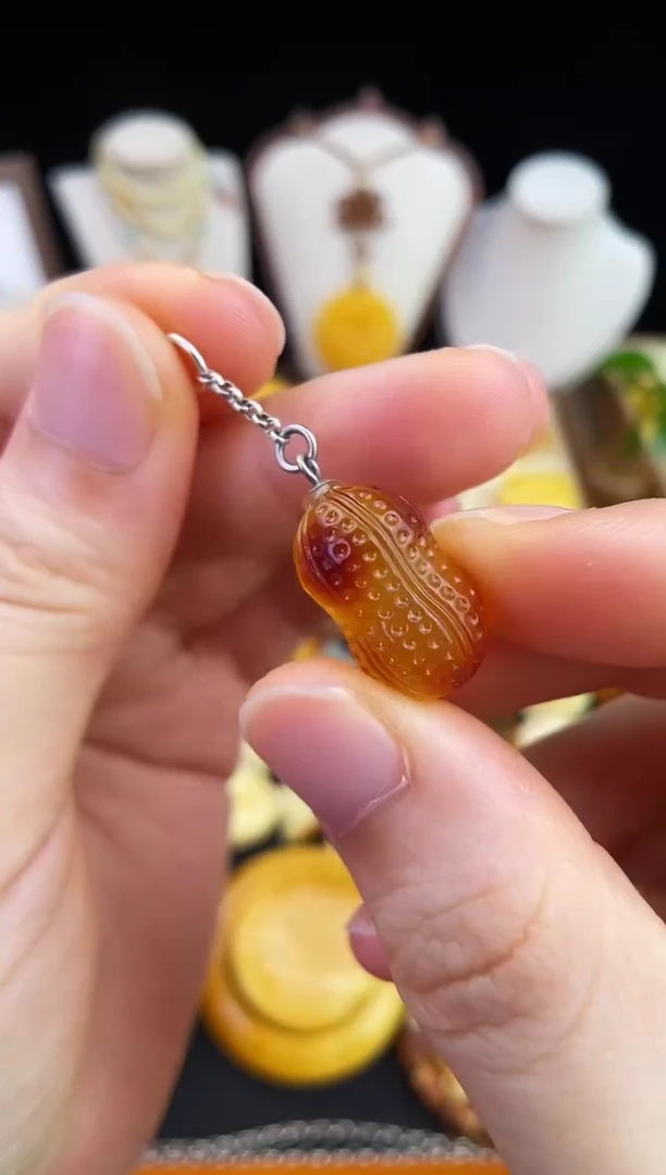 琥珀未镶嵌珠宝奇石柒月