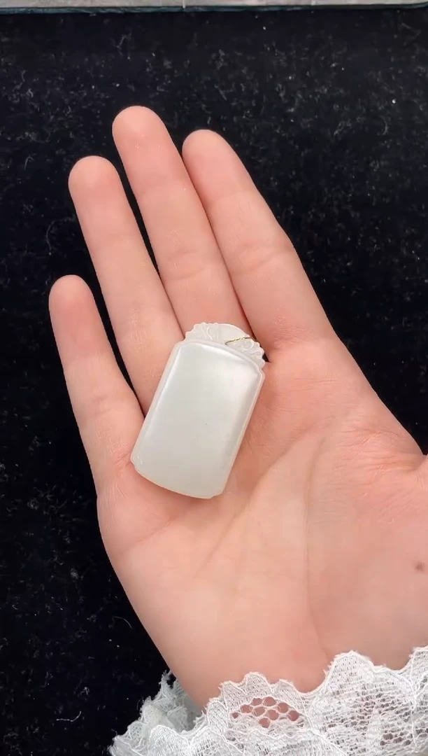 吊坠(赠链)未镶嵌和田玉新疆和田玉于田料无事牌吊坠