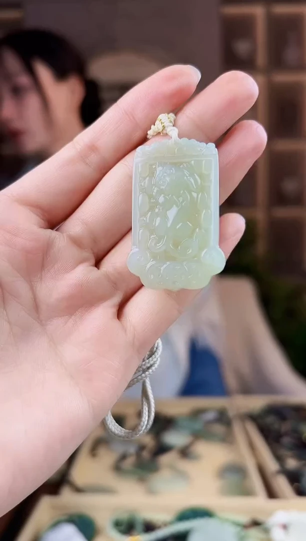 颈饰未镶嵌和田玉拍一发一，多样性发货