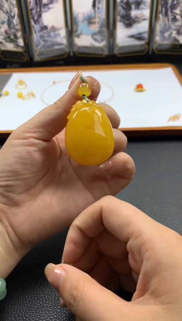 琥珀颈饰未镶嵌////////