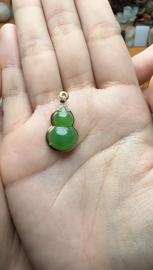 【闪购商品】和田玉颈饰18K金镶嵌葫芦 03