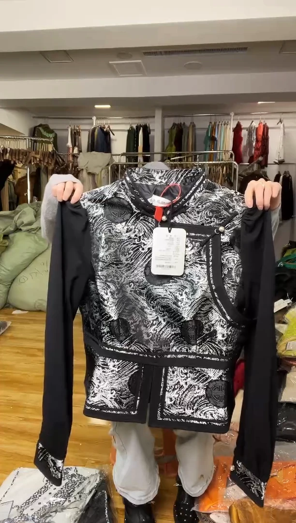 纱袖马甲       2XL码    125-135斤