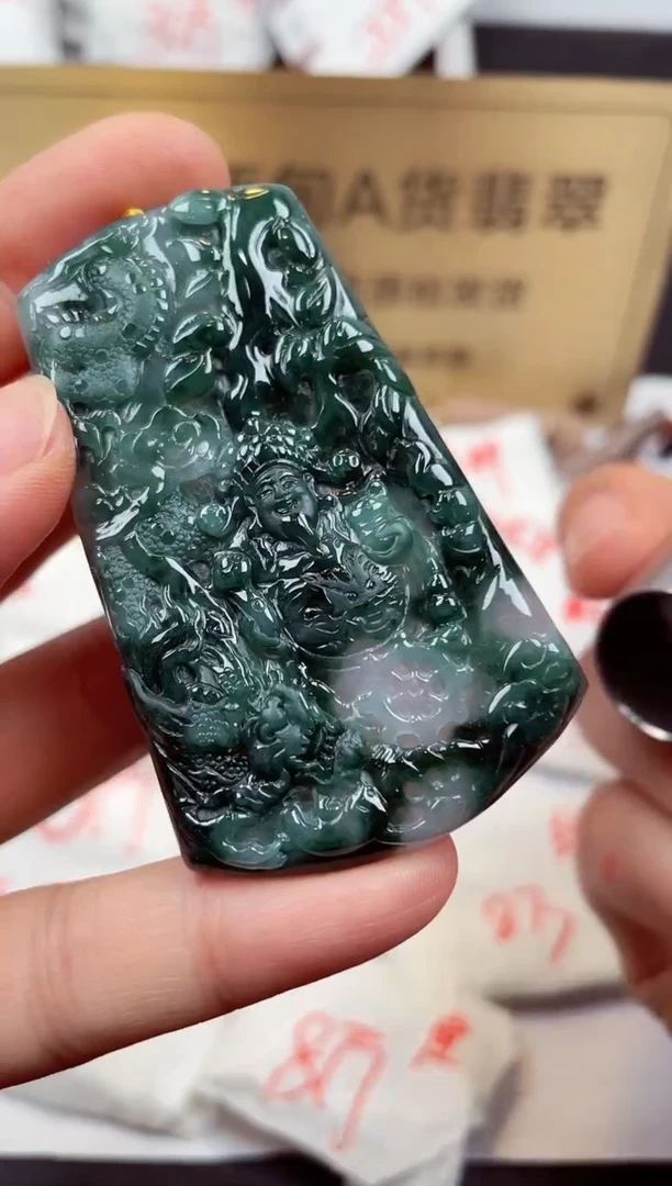 翡翠未镶嵌颈饰天然缅甸翡翠A货