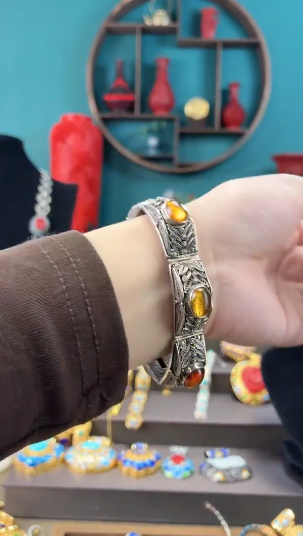 非遗手工花丝镶嵌镯子