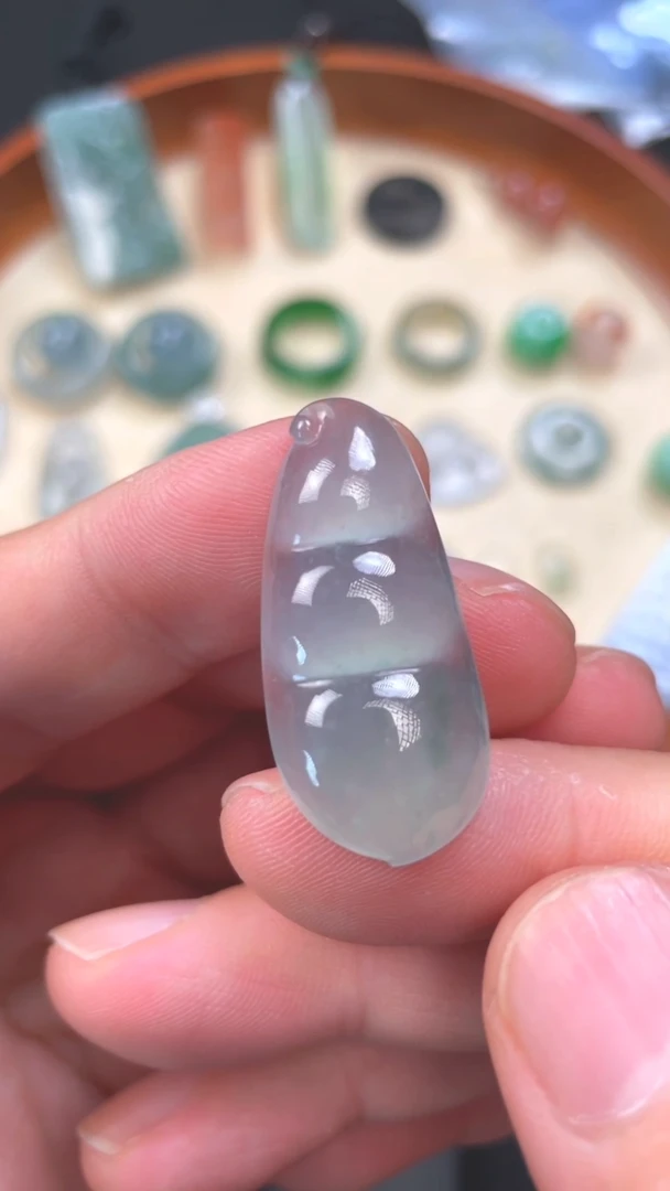 翡翠裸石未镶嵌40号冰胶胖福豆/杜