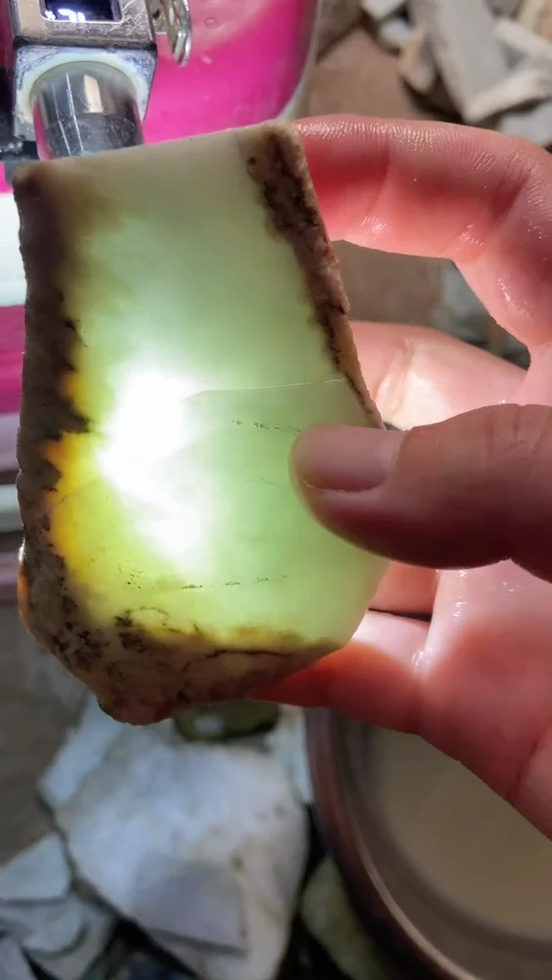 配石翡翠翡翠边角料未加工70