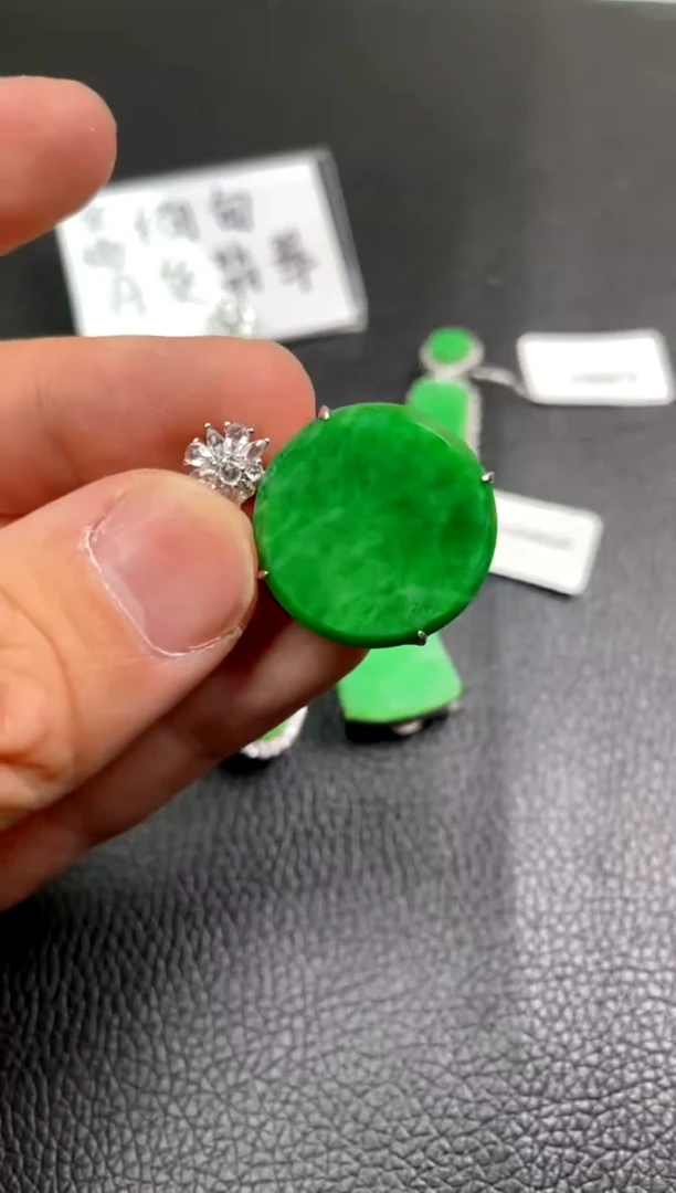 【闪购商品】翡翠吊坠(不含链)银S925镶嵌吊坠