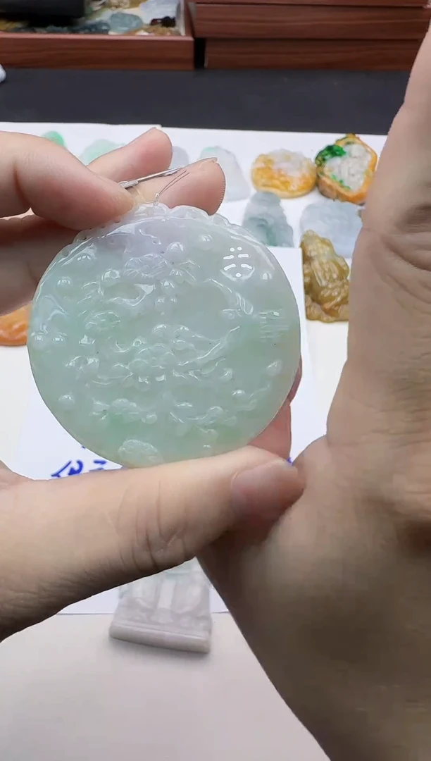 颈饰未镶嵌翡翠3