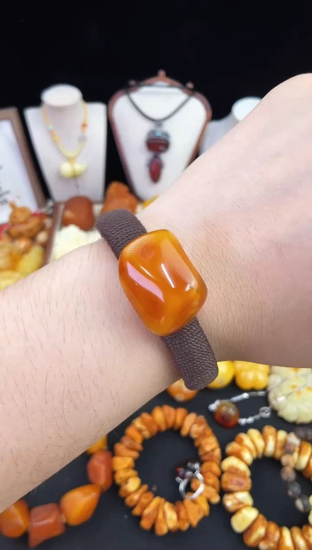 琥珀未镶嵌珠宝奇石柒月