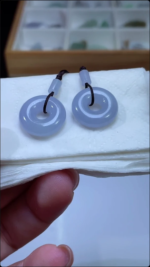 定制翡翠未镶嵌甜甜圈一对