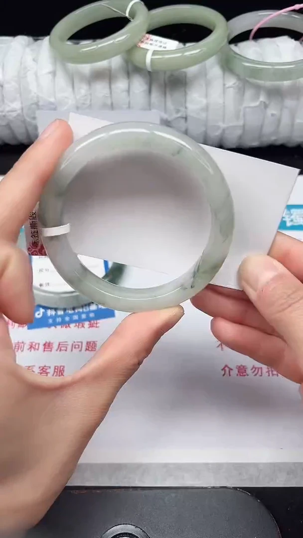 未镶嵌手镯石英质玉17-56/57