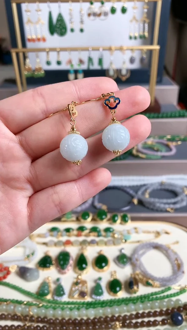 银S925镶嵌翡翠耳饰1