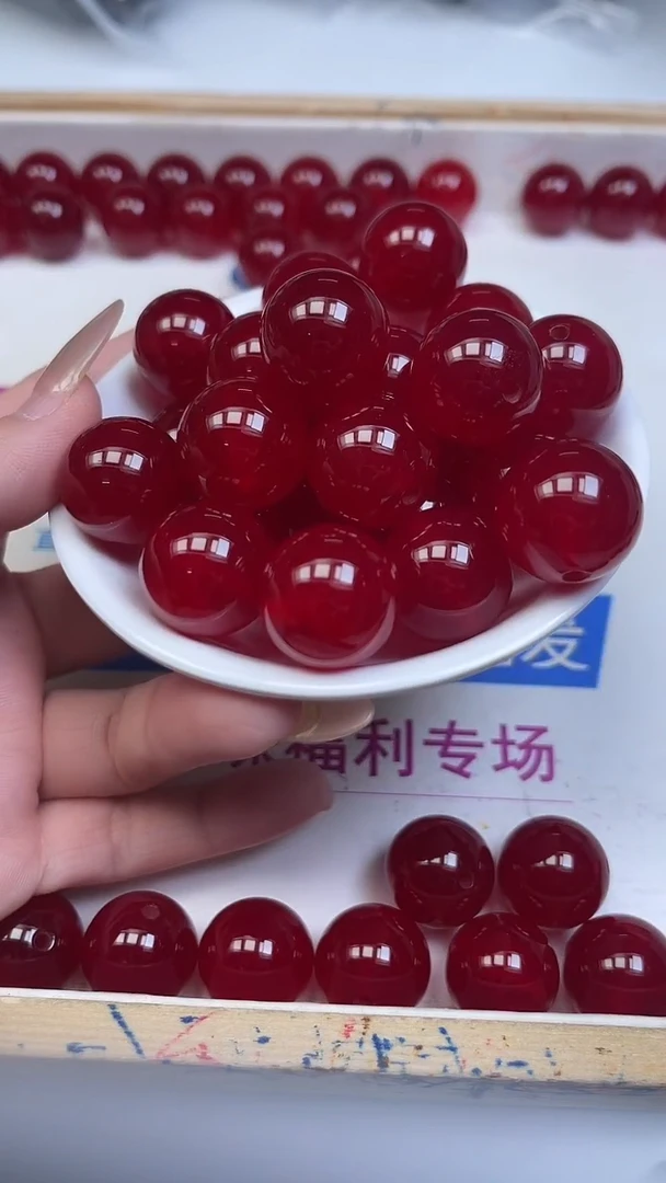 未镶嵌玛瑙手饰B562 鸽血红18mm1个15元
