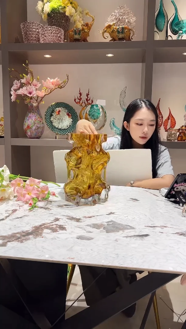 琥珀冰川艺术花瓶
