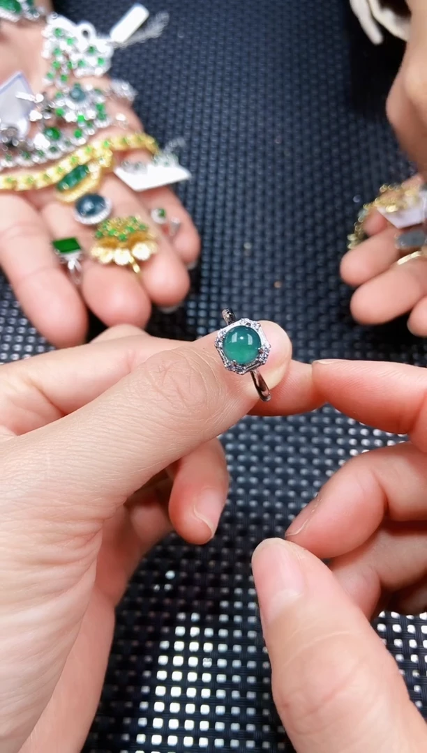 【闪购商品】翡翠戒指未镶嵌111111111