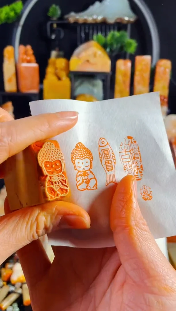 【闪购商品】老挝石印石手工篆刻《小弥勒佛造像》1.5*3 木纹