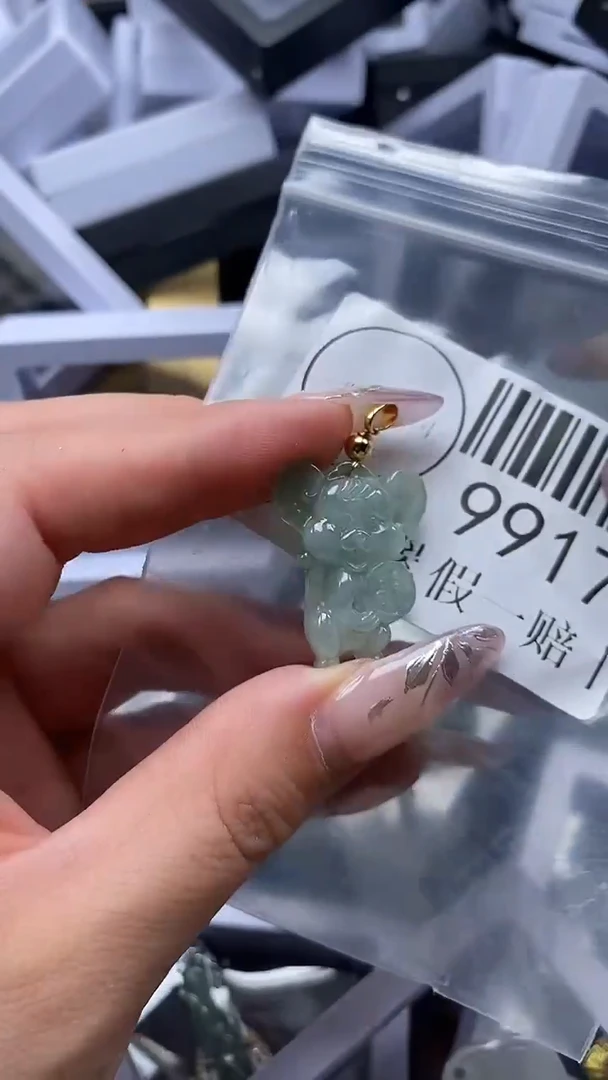 吊坠(不含链)未镶嵌翡翠9917