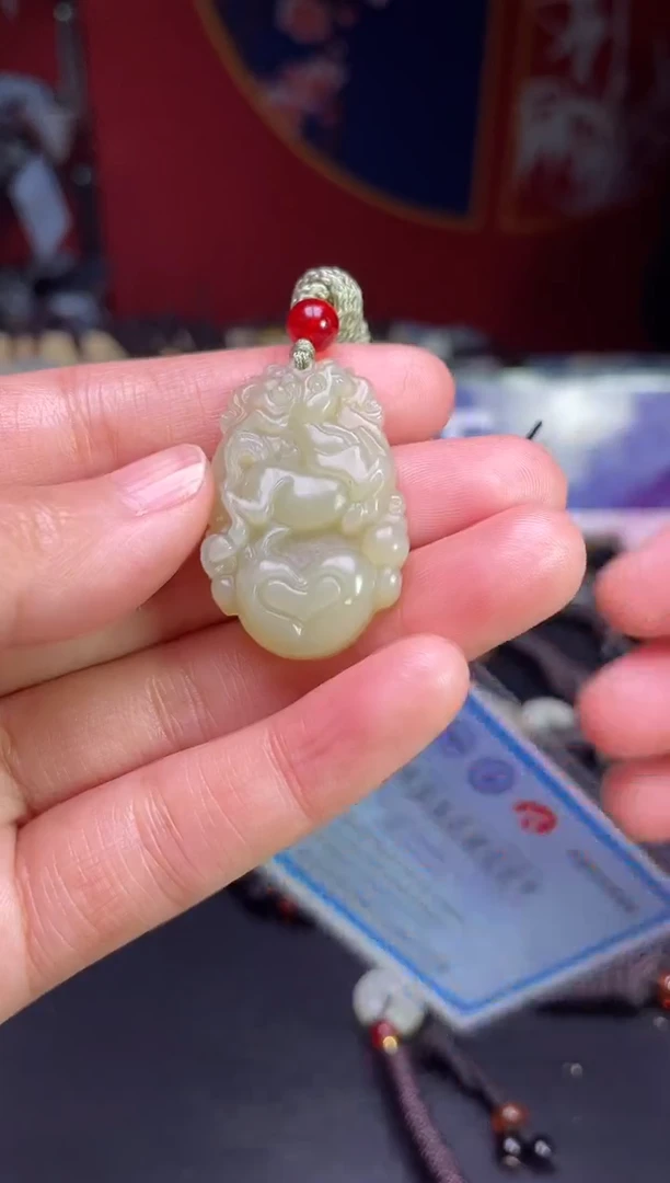 颈饰未镶嵌和田玉1