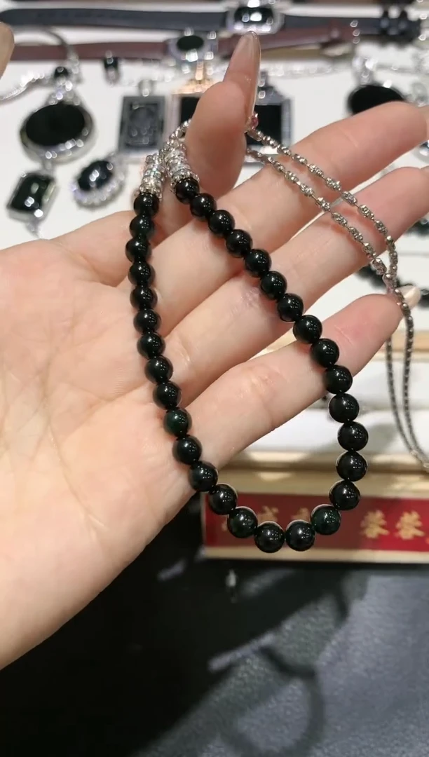 【闪购商品】翡翠吊坠(赠链)银S925镶嵌8多人多样性随机发货1件