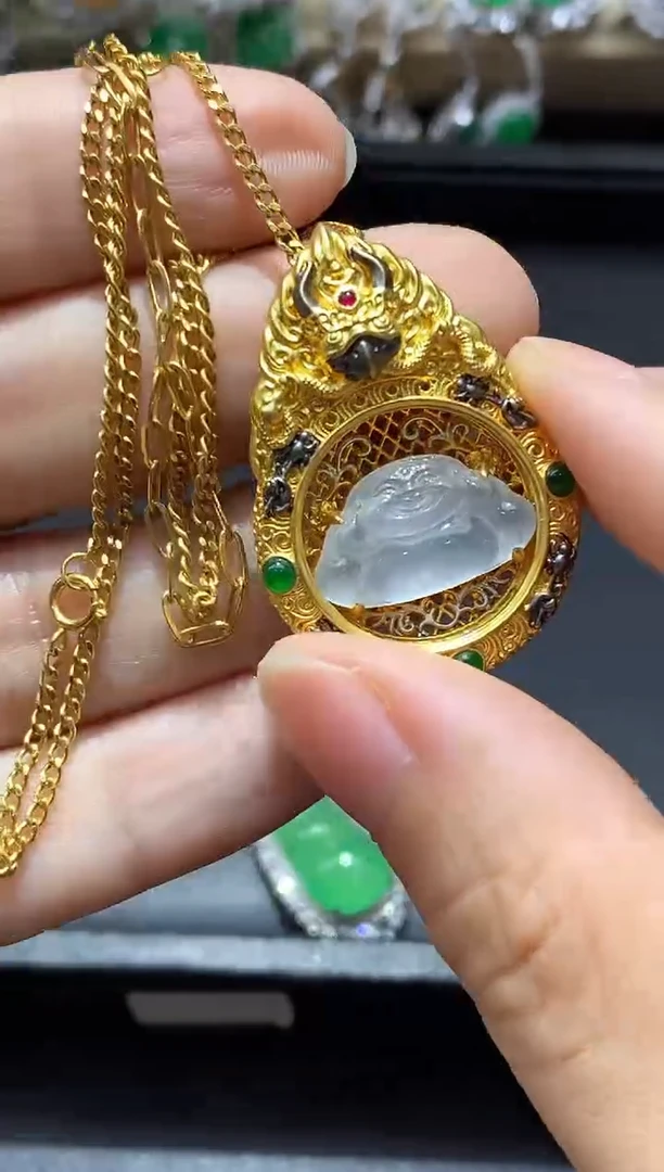 颈饰18K金镶嵌翡翠679-中国好珍宝