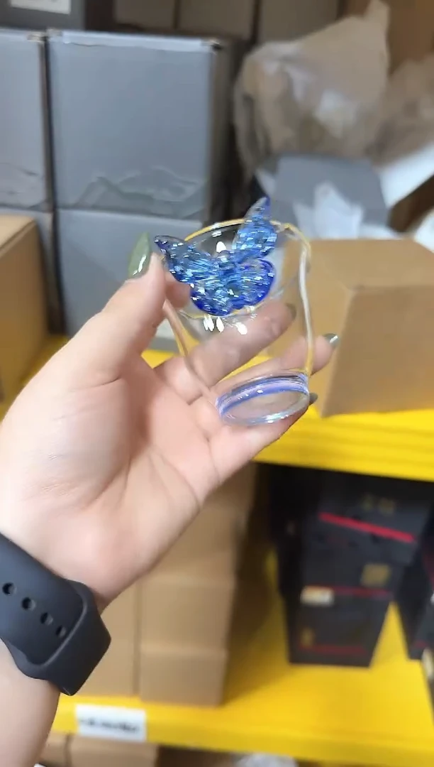 蓝色蝴蝶杯