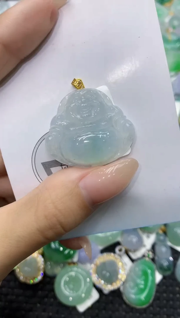 颈饰18K金镶嵌翡翠111111111111