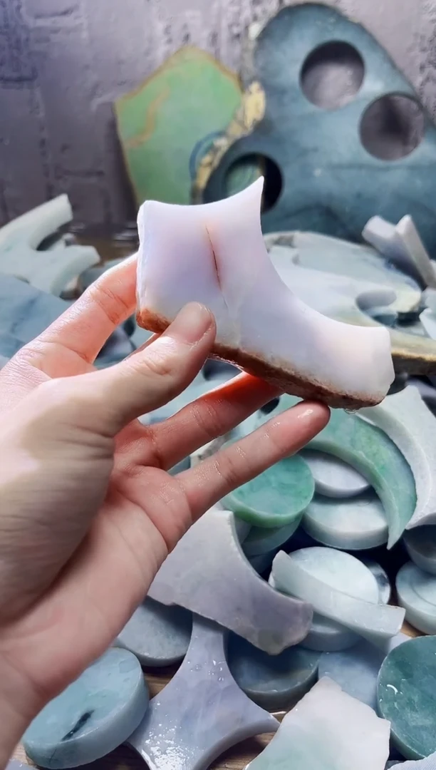 颈饰未镶嵌翡翠天然翡翠A货 陈 589