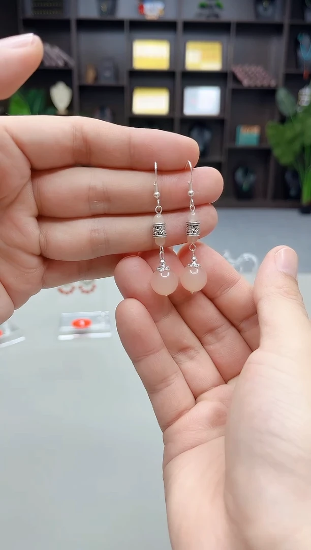 银S925镶嵌耳饰玛瑙/玉髓338000