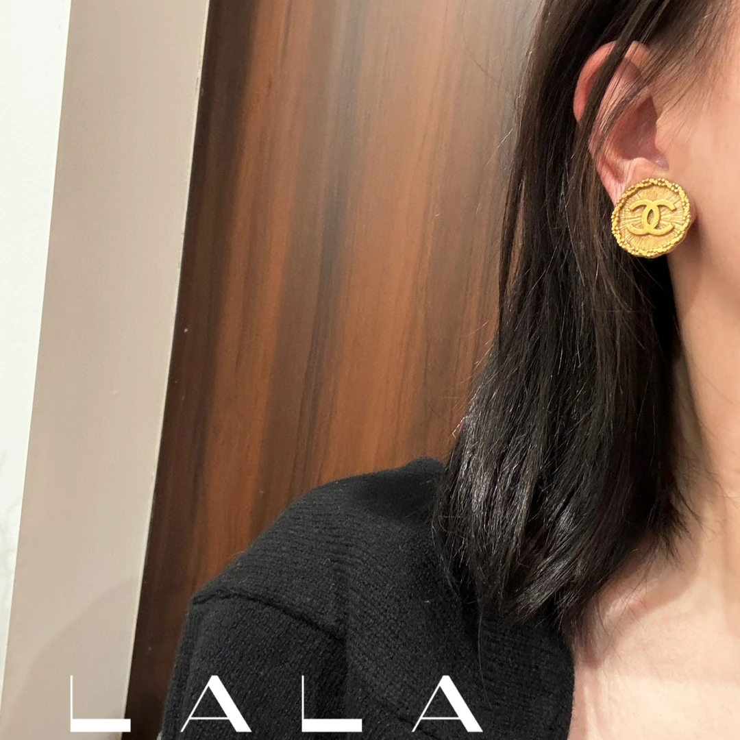 95新 Chanel/香奈儿 Chanel金色麻花双耳夹｜1501