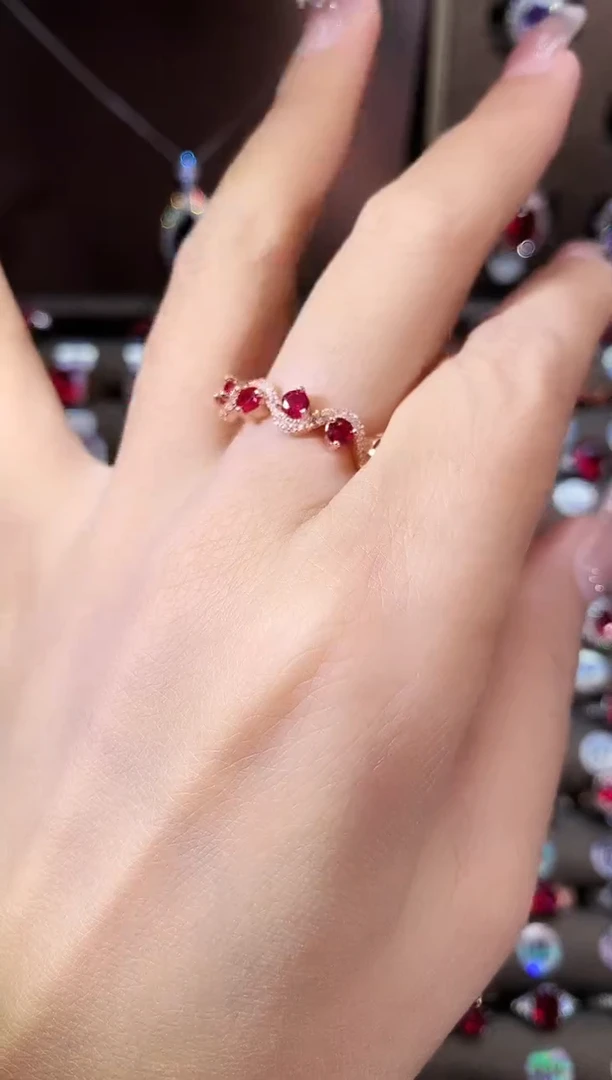 银S925镶嵌戒指红宝石玫瑰金酒红