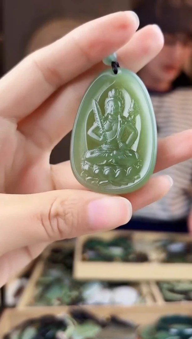 颈饰未镶嵌和田玉拍一发一，多样性发货