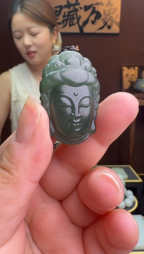 和田玉未镶嵌颈饰1