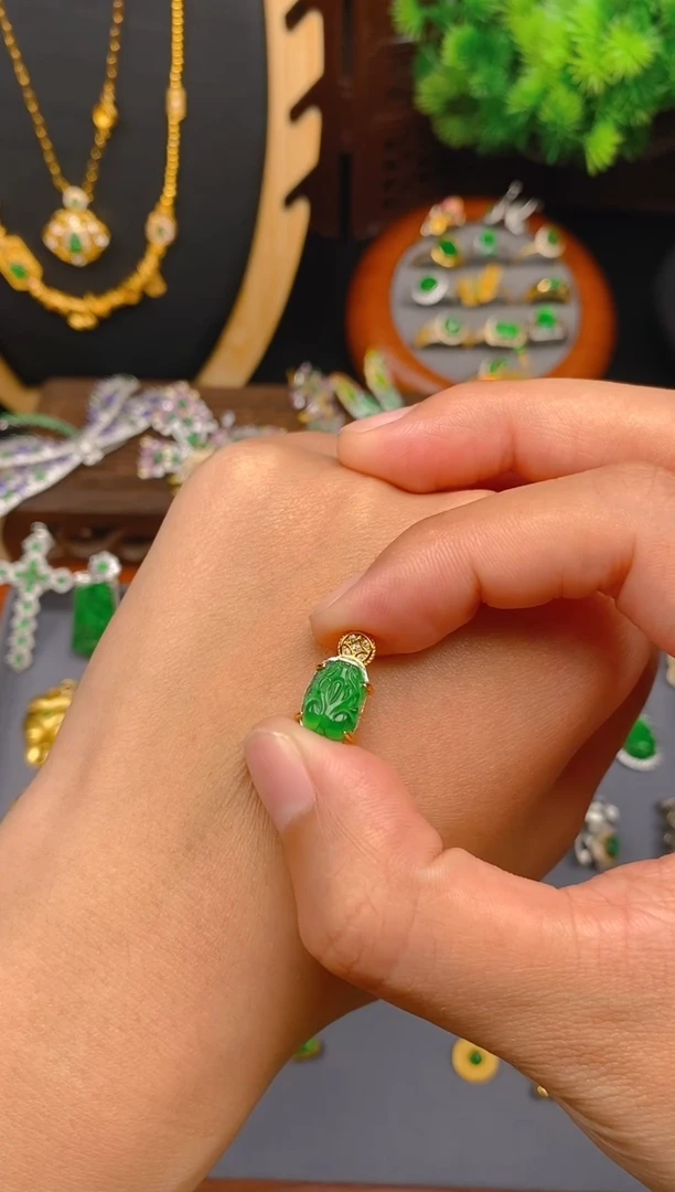 【闪购商品】翡翠吊坠(不含链)银S925镶嵌貔貅吊坠99