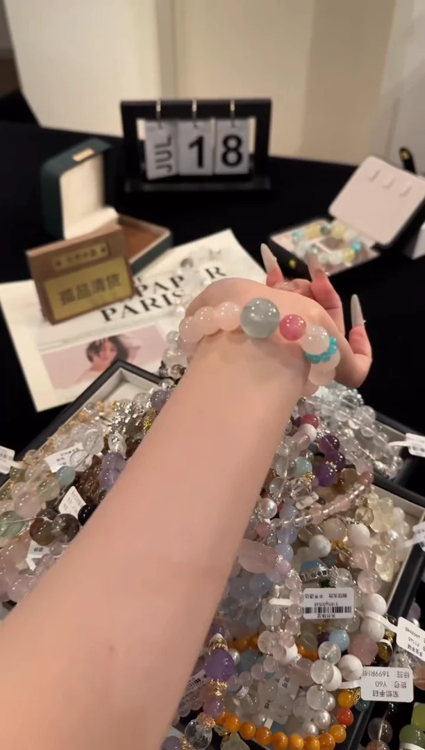 水晶手串合金粉水晶x2066