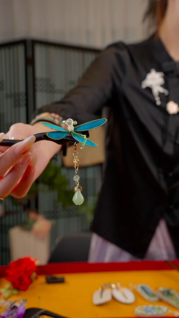 刺绣每****白非遗手工绒花饰品