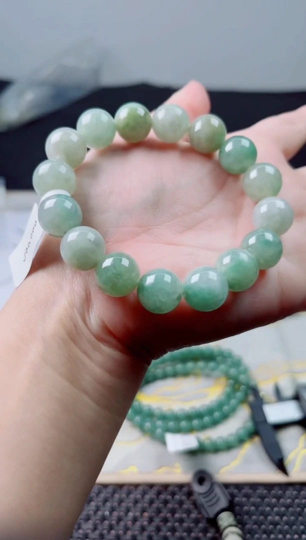 未镶嵌定制翡翠翡翠