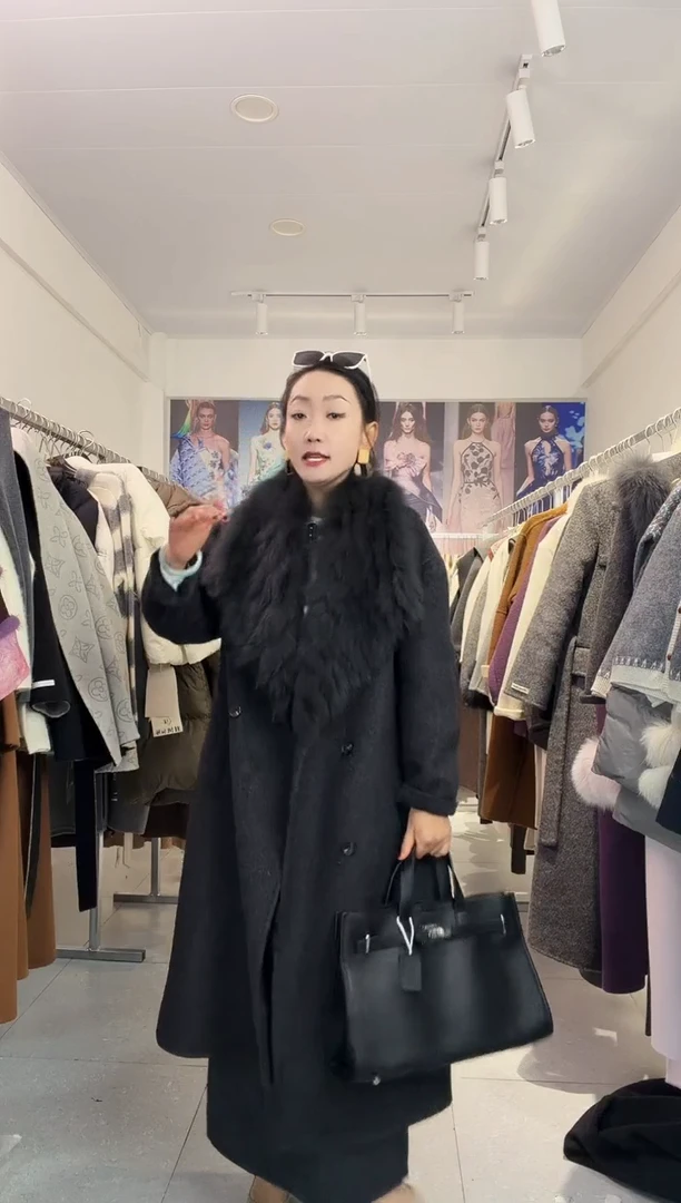 狐狸毛拉条驼绒羊毛大衣140斤可穿