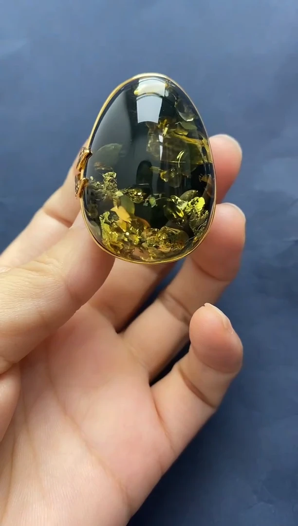 裸石琥珀未镶嵌戒指