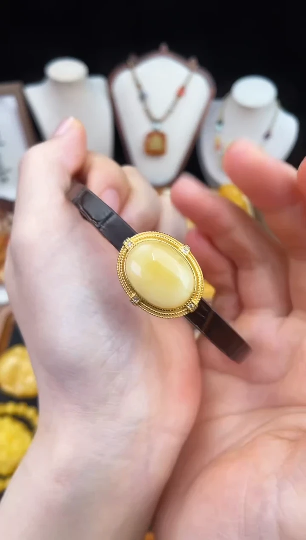 琥珀未镶嵌珠宝奇石柒月