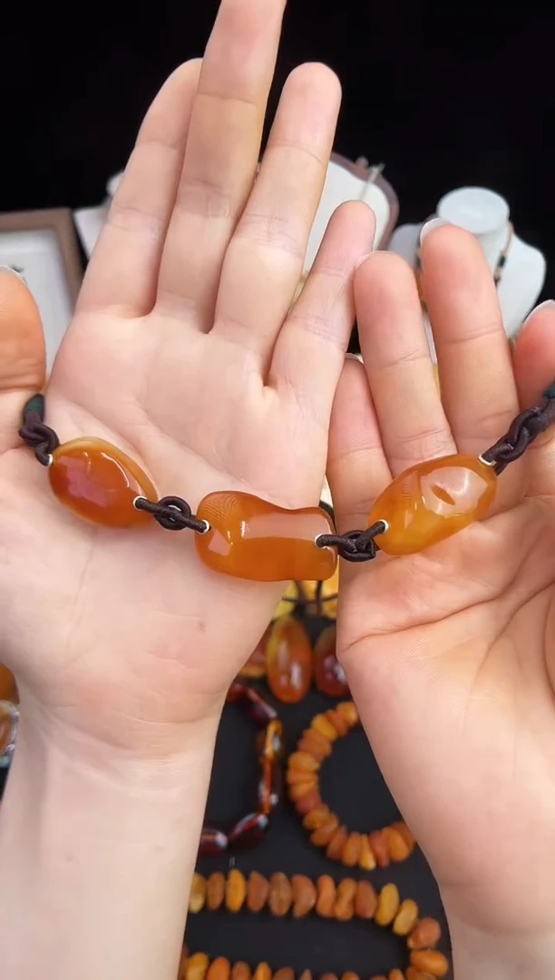 未镶嵌琥珀珠宝奇石柒月