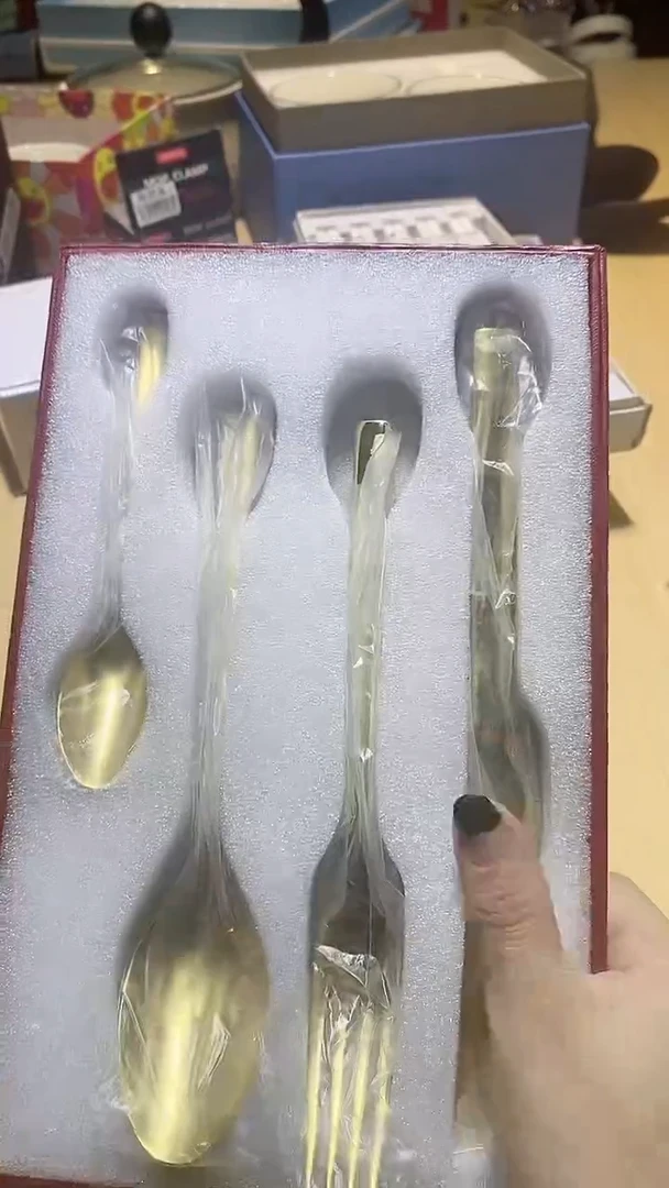 【闪购商品】瓷片锅碗瓢盆一件不剩