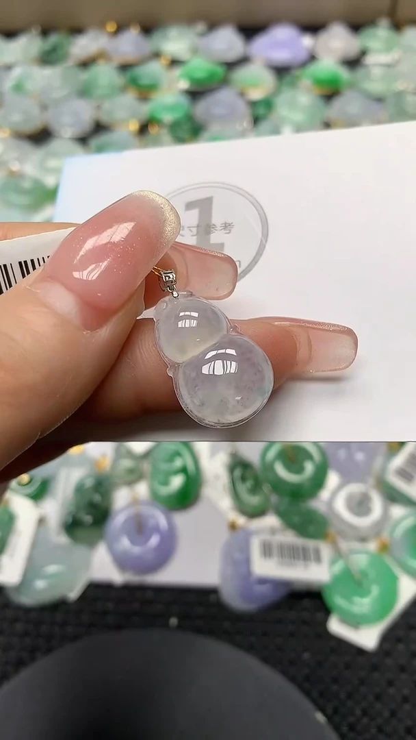 颈饰18K金镶嵌翡翠a货支持复检百元以上9元证书费自理